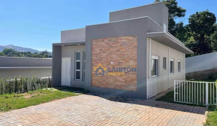 Casa térrea em condomínio fechado – não geminada, terreno amplo!