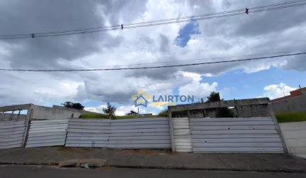 Terrenos Murados na Parte Alta do Loteamento – Ótima Localização