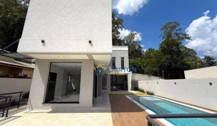 Sobrado de Luxo em Condomínio Fechado – Atibaia