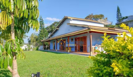 Casa com 3 dormitórios à venda, 208 m² por R$ 950.000 - Laranjal - Atibaia/SP