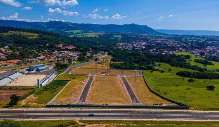 Terreno à venda, 405 m² por R$ 200.000,00 - Colina de São Pedro - São Pedro/SP