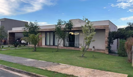 Casa com 4 dormitórios sendo 1 suíte à venda, 292 m² por R$ 1.700.000 - Condomínio Village Ipanema II - Araçoiaba da Serra/SP