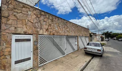 Casa com 3 dormitórios à venda, 375 m² por R$ 860.000,00 - Vila Barão - Sorocaba/SP