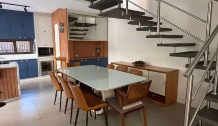 Casa em condomínio fechado na Lagoa da Conceição