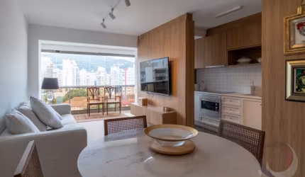 Apartamento de 2 quartos próximo ao Catarinense