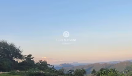 Excelente lote com vista maravilhosa para o vale no Morro do Chapéu.