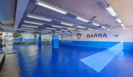 Sala à venda no bairro Santa Lúcia
