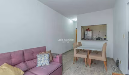 Apartamento à venda no bairro