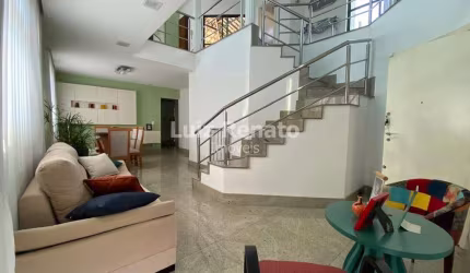 Apartamento á venda no bairro Cidade Nova