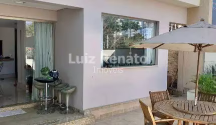 Casa á venda no bairro Floresta