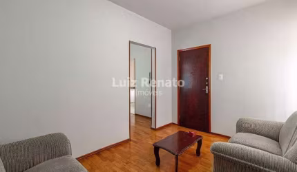 Apartamento á venda no bairro Santa Tereza
