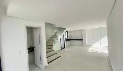 Apartamento á venda no bairro Sagrada Família