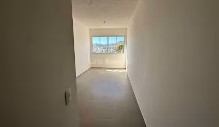 Apartamento á venda no bairro Palmeiras