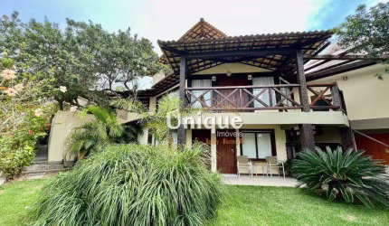 CASA COM AREA DE LAZER PRIVATIVA EM GERIBÁ
