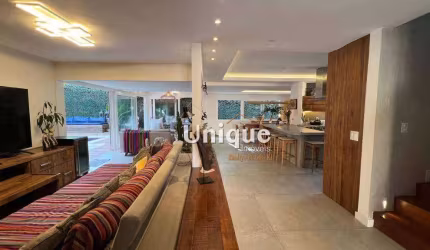 Casa com 4 dormitórios à venda, 180 m² por R$ 2.100.000,00 - Ferradura - Armação dos Búzios/RJ