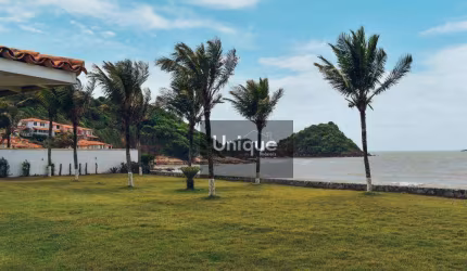 Belíssimo imóvel pé na areia c/ 6 suítes