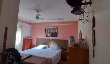 LIndo imovel com piscina e tanque de peixe