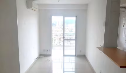 Apartamento de 2 quartos frente pra rua, andar alto, com suíte e vaga suficiente a venda no Acquapl