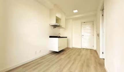 Studio para locação, 28m² com varanda, armários e ao lado do metrô Oratório, Vila Prudente, São Pau