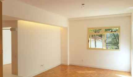 Apartamento reformado com 76m² para locação 2 dormitórios 1 suíte sem vaga ,ao lado do Metrô Brigad