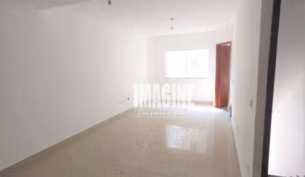 Sobrado em Condomínio na Ponte Rasa com 3 Dorms sendo 1 Suíte, 3 Vagas, 121m²