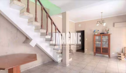 Sobrado na Vila Formosa com 4 Dorms sendo 1 Suíte, 4 Vagas, 300m²