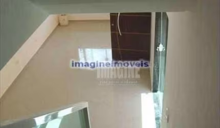 Sobrado no Carrão com 3 Suítes, 5 Vagas, 200m²