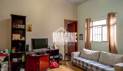 Sobrado na Penha com 2 Dorms, 2 Vagas, 200m²
