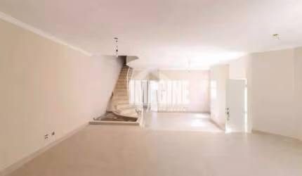 Sobrado na Vila Prudente com 5 Dorms sendo 2 Suítes, 8 Vagas, 640m²