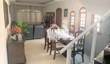 Sobrado na Vila Formosa com 3 Dorms sendo 1 Suíte, 2 Vagas, 240m²