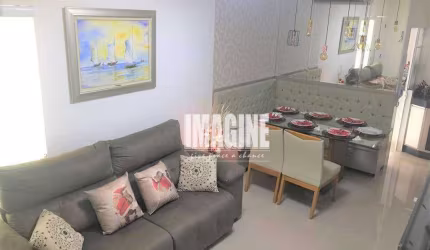 Sobrado em Condomínio Fechado no Tatuapé com 2 Suítes, 2 Vagas, 73m²