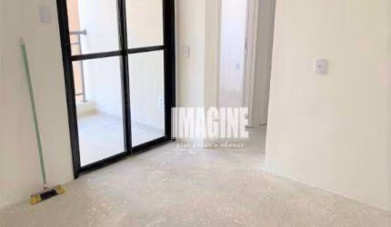 Apto no Tatuapé com 2 Dorms, 1 Vaga, 41m²