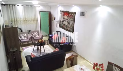 Sobrado na Vila Matilde com 2 Dorms sendo 1 Suíte, 2 Vagas, 101m²