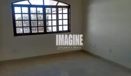Casa em Itaquera com 2 Dormitórios sendo 1 Suíte, 2 Vagas, 110m²