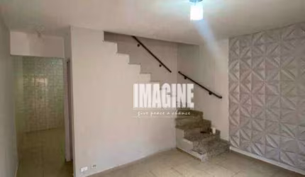 Sobrado em Condomínio na Penha com 2 Dormitórios sendo 1 Suítes, 2 Vagas, 54m²