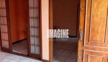 Sobrado no Cangaiba com 3 Dormitórios sendo 1 Suíte, 4 Vagas, 200 m²