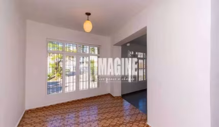 Sobrado na Vila Formosa com 3 Dormitórios, 2 Vagas, 220 m²