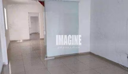 Sobrado no Tatuapé com 3 Dormitórios, Sacada, 2 Vagas, 154 m²