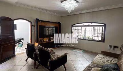 Sobrado na Mooca com 4 Dormitórios sendo 1 Suíte, Espaço Gourmet, 4 Vagas, 235 m²