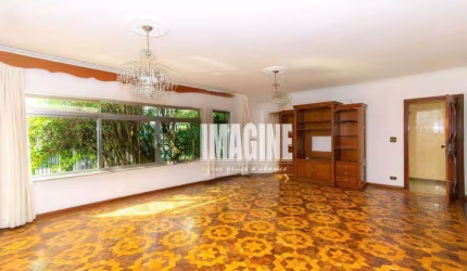Sobrado na Vila Formosa com 4 Dormitórios sendo 2 Suítes, Espaço Gourmet, 5 Vagas, 450 m²