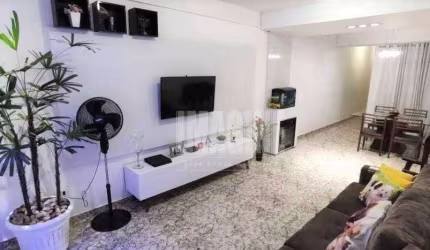 Sobrado na Vila Matilde com 3 Suítes, 4 Vagas, 106m²