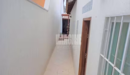 Sobrado na Água Rasa com 3 Dorms sendo 1 Suíte, 4 Vagas, 170m²