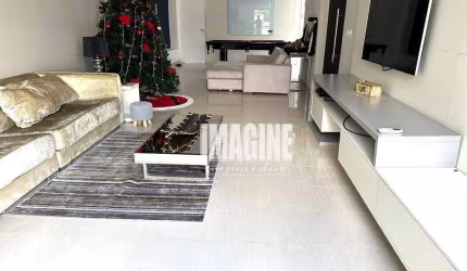 Sobrado na Água Rasa com 3 Dorms sendo 3 Suítes, 4 Vagas, 335m²