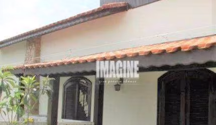 Sobrado na Ponte Rasa com 3 Dorms sendo 1 Suite, 2 Vagas, 270m²