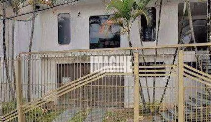 Casa no Parque do Carmo com 340m²