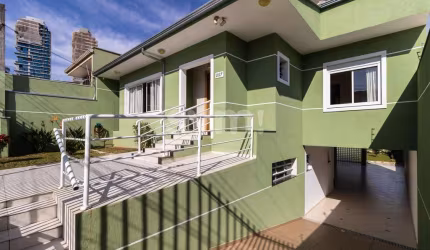 Casa com 4 quartos à venda na Hildebrando Cordeiro, 237, Ecoville, Curitiba por R$ 2.400.000