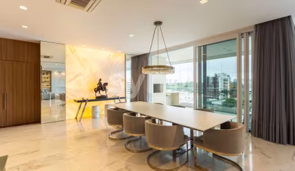 Apartamento com 4 quartos à venda na Avenida Visconde de Guarapuava, 5345, Batel, Curitiba por R$ 9.300.000