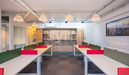 Sala comercial à venda na Avenida Cândido de Abreu, 71, Centro Cívico, Curitiba por R$ 940.000