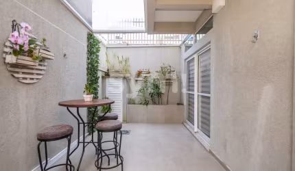 Casa em condomínio fechado com 3 quartos à venda na Rua Governador Jorge Lacerda, 244, Guabirotuba, Curitiba por R$ 699.000