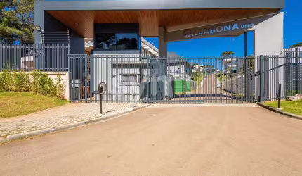 Terreno em condomínio fechado à venda na Rua Anastácio Homann, 651, Orleans, Curitiba por R$ 1.450.000